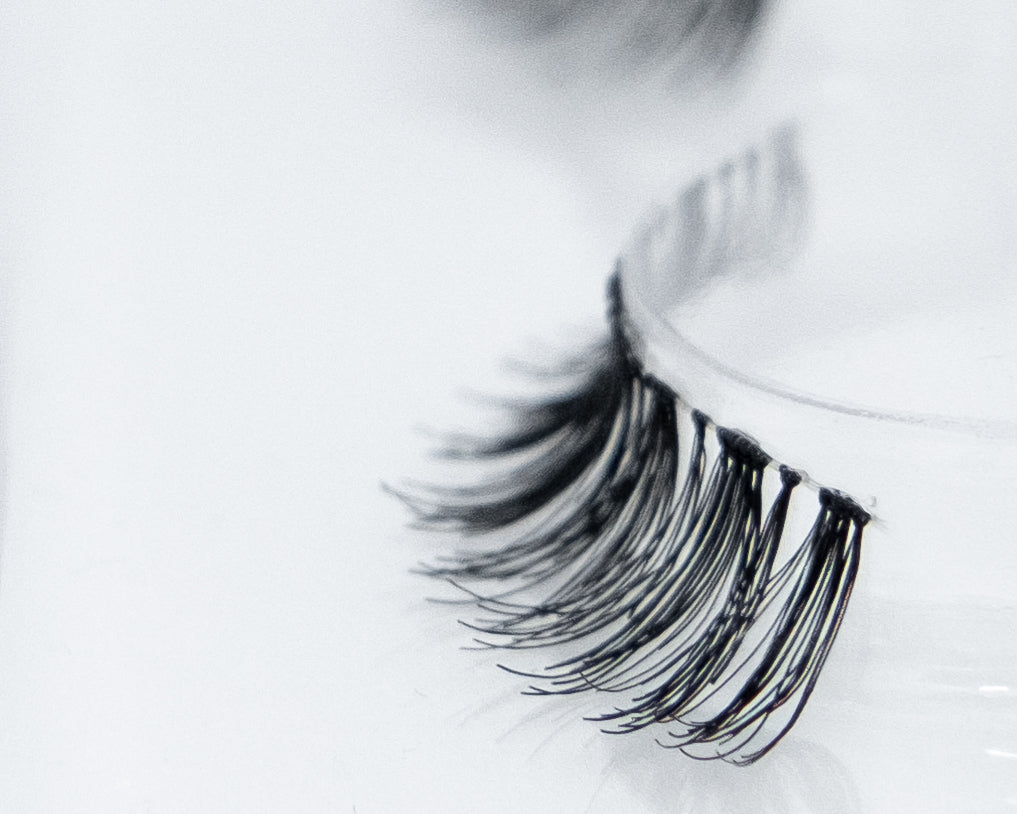 Fake Lashes Tapered Dense #Striplash eyelashes side